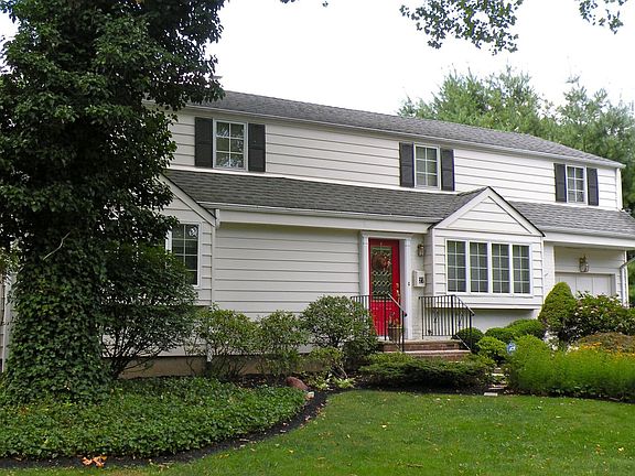 2nd image of 27 Godwin Ave #1X