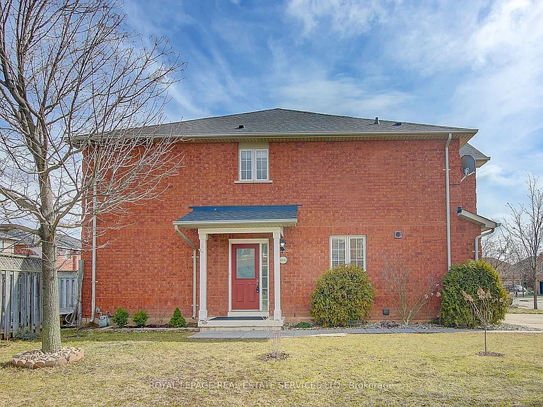 1498 Pinecliff Rd — Photo 3