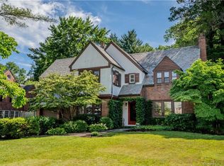 344 N Steele Rd, West Hartford, CT 06117