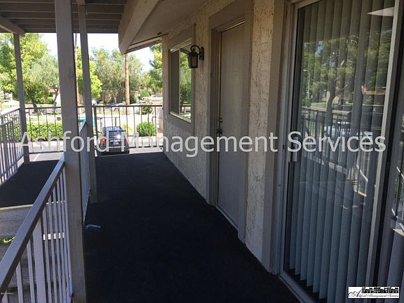 3rd image of 1117 N 84th Pl