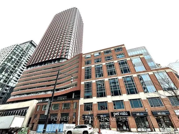 180 Front St E, Toronto, ON