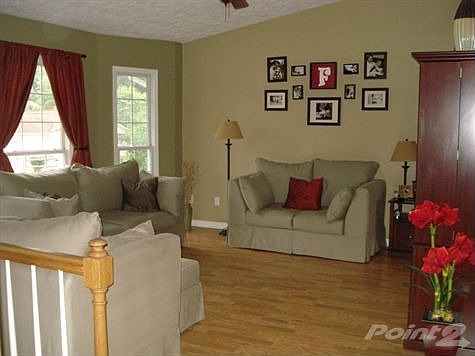 Spacious Living Room