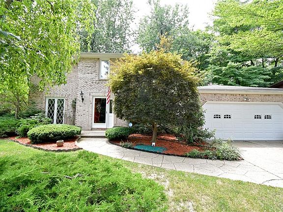 2nd image of 96 Schimwood Ct
