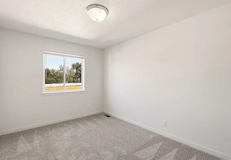 1420 N Michigan Ln #1 — Photo 21