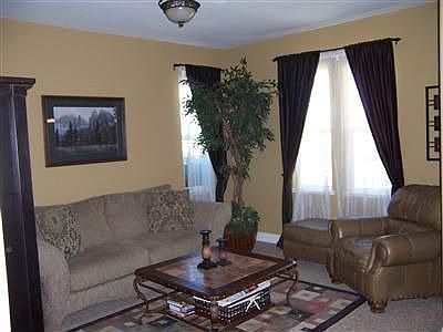 2nd image of 752 Albanian Ct