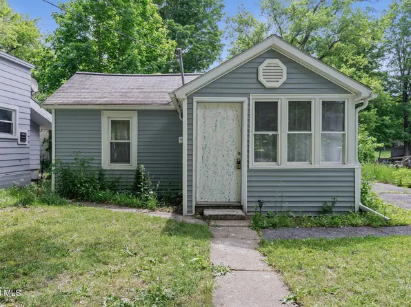 28 Lake Avenue, Nassau, NY 12123