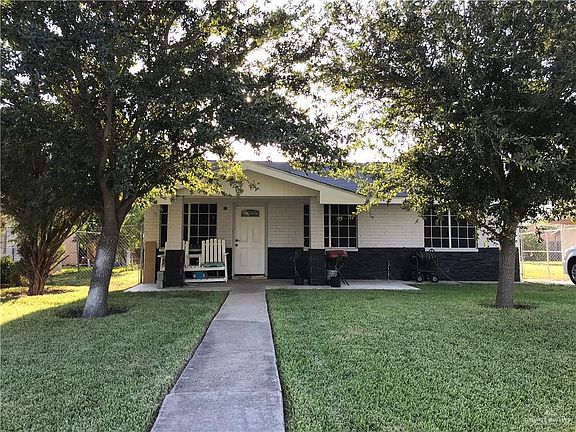 2nd image of 317 N Montemorelos Dr