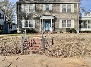 1216 W 4th St, Coffeyville, KS 67337