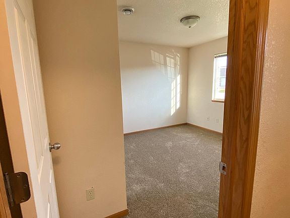2nd image of 1552 Leila Ln