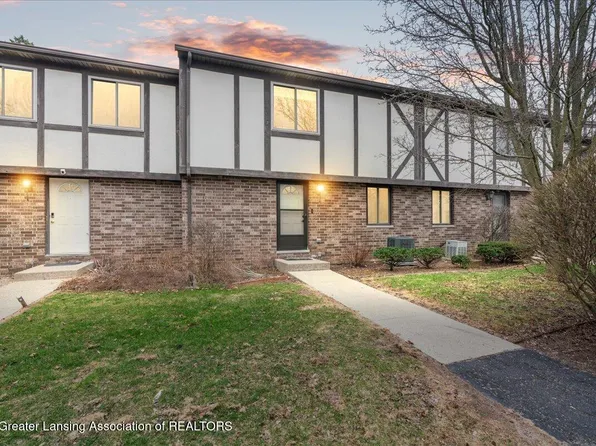 6226 E Captains Way, East Lansing, MI 48823