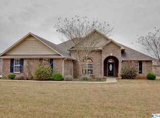 16607 Woodhaven Dr, Athens, AL 35613