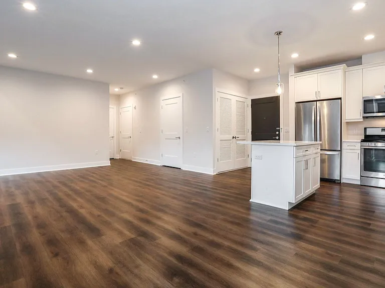 110 Market St #206 — Photo 4