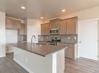 8901 S Royal Gala Ave, Kuna, ID 83634