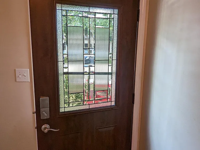 1441 N Tanglewood Ave — Photo 2