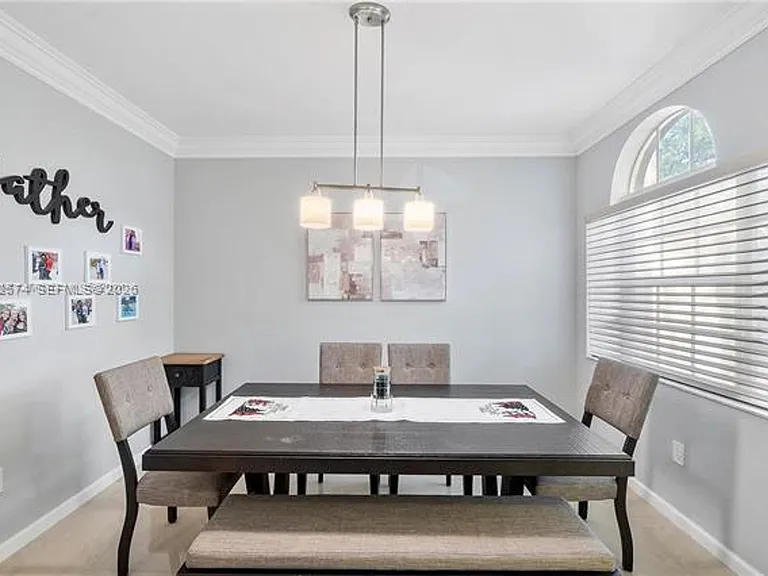 4960 SW 136th Ave #Townhouse 4960 — Photo 8