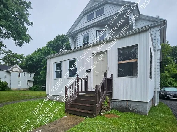 27 Locust St, Rochester, NY 14613