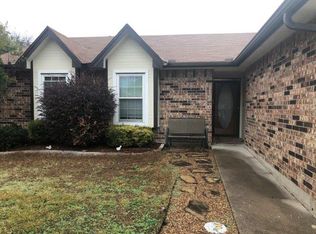 10232 Powderhorn Rd, Fort Worth, TX 76108