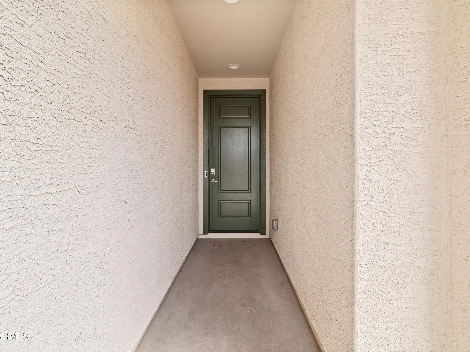 3 bed, 2.0 bath, 1411 sqft, $2,450 — Photo 3