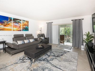 1425 Atlantic Shores Blvd APT 406, Hallandale Beach, FL, 33009
