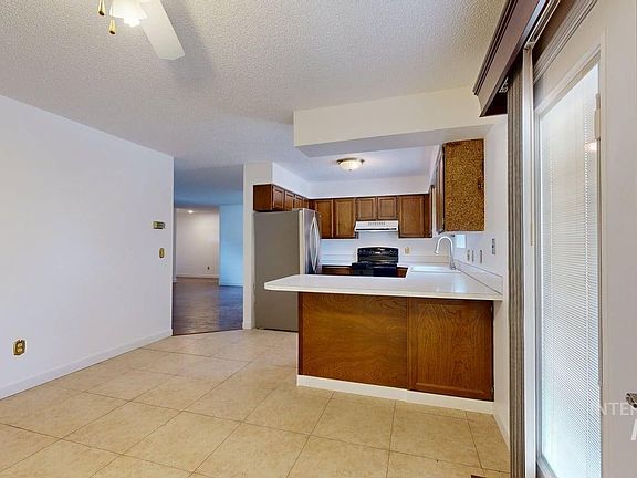 3rd image of 2763 26th St