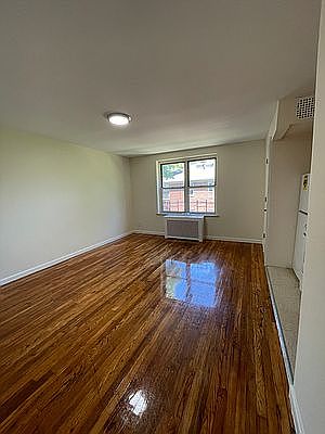 1st image of 4011 192nd St #6
