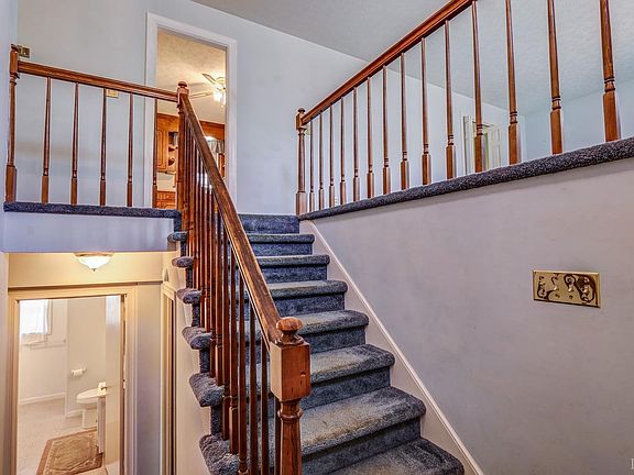 2nd image of 105 Foxhall Dr