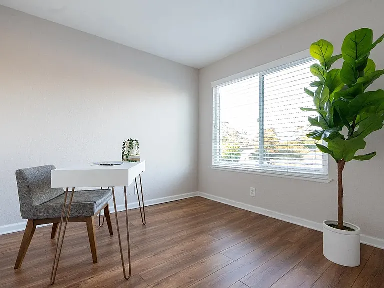 820 Casanova Ave #32 — Photo 7