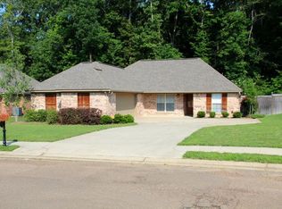 105 Woodburn Way, Pearl, MS 39208