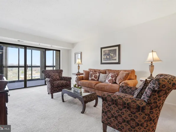 3330 N Leisure World Blvd Unit 5-712, Silver Spring, MD 20906
