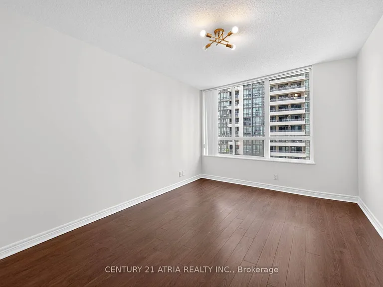 23 Hollywood Ave #808 — Photo 30