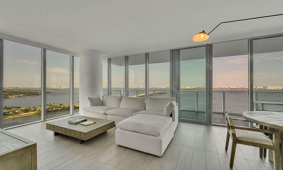 1st image of 3131 NE 7th Avenue #2206