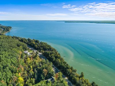 2176 Royal Dr, Indian River, MI, 49749