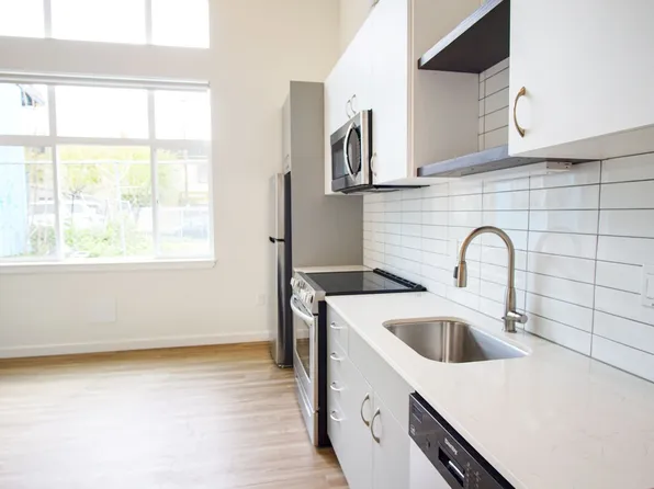 2320 N Vancouver Ave #103, Portland, OR 97227