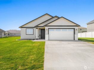 1122 8th Ave NE, Ephrata, WA 98823