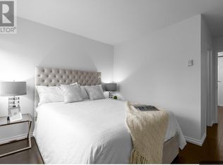 7431 Blundell Rd #303, Richmond, BC V6Y 3G8