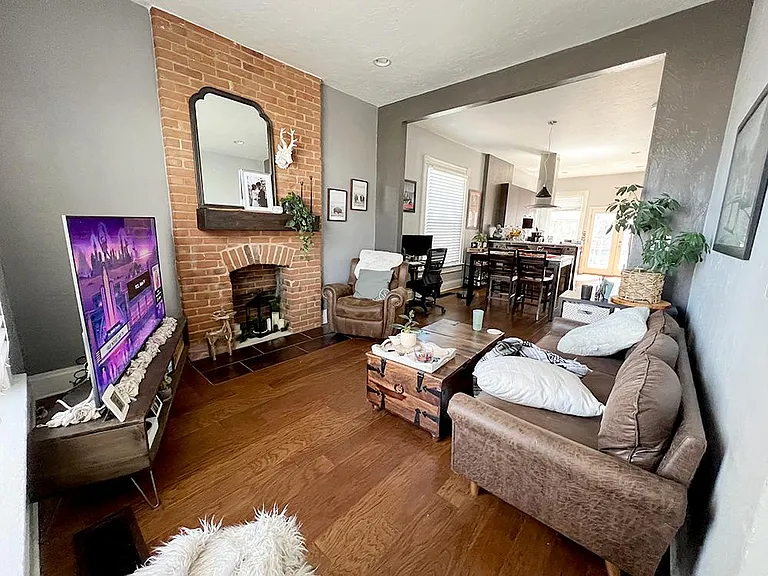 1704 E 23rd Ave — Photo 5