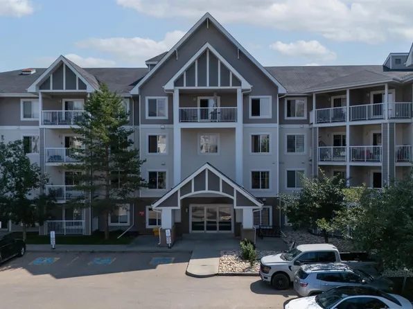 4403 23rd St NW #215, Edmonton, AB T6T 0E4