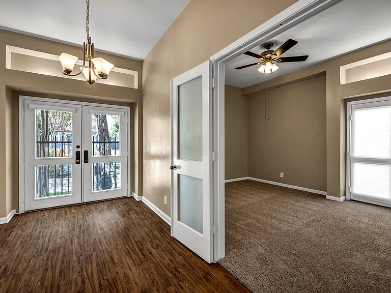 The Tuscany Apartments — Photo 11