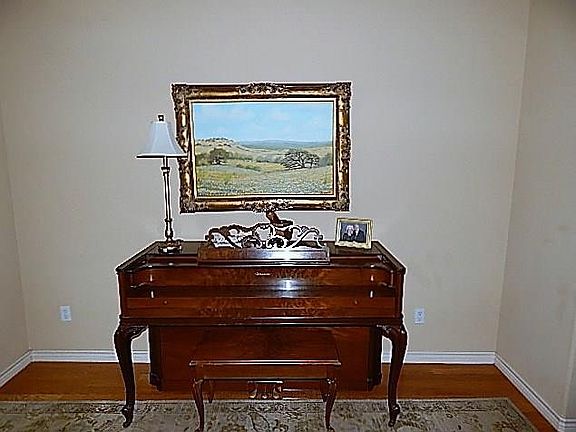 5th image of 4304 Twinleaf Dr