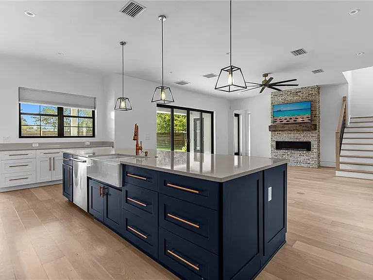 1814 Barker Dr — Photo 15