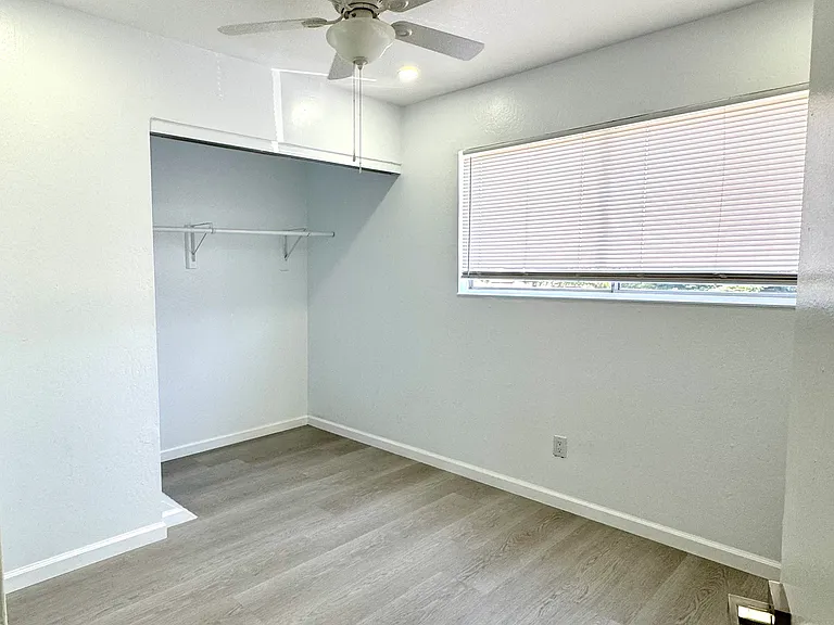 43 El Basset Ct — Photo 5