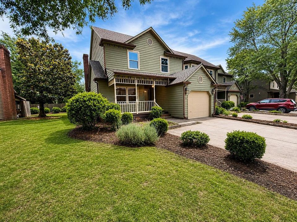 1st image of 8 Heatherfield Ct