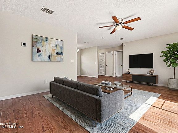 5th image of 2709 PINEWOOD Boulevard N