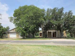 414 S Ash St APT A, Springtown, TX 76082