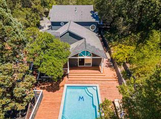 10 Kittiwake Rd, Orinda, CA 94563