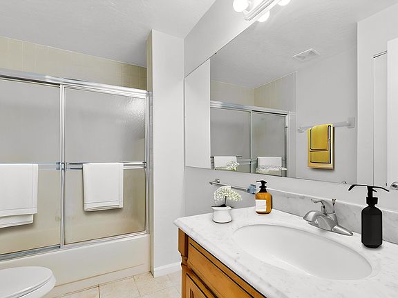 5th image of 1040 S Buena Vista Dr #1050