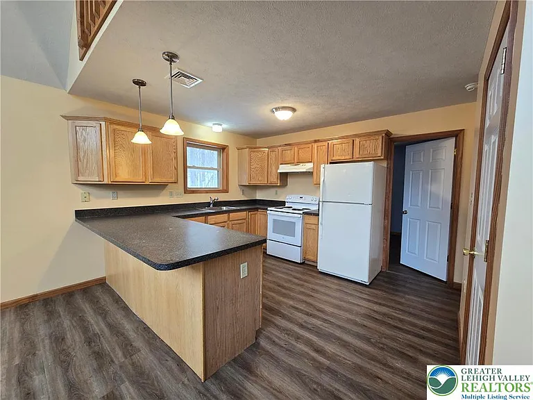 104 Flo Ct — Photo 9