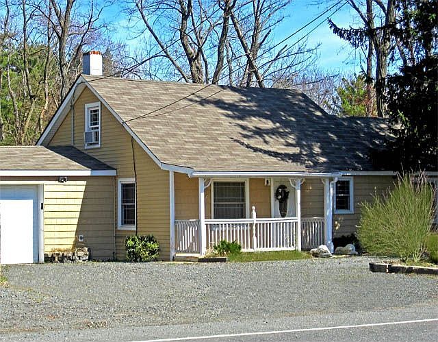2nd image of 873 State Highway 33