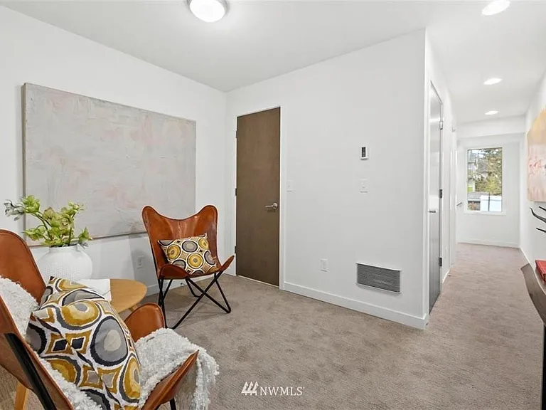 14013 Greenwood Ave N #F — Photo 12