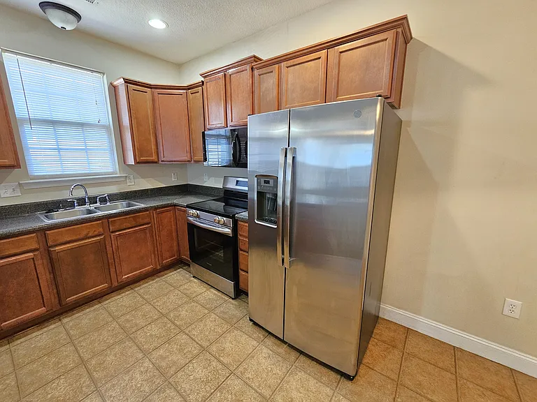 20 Roselite Cir #A — Photo 7